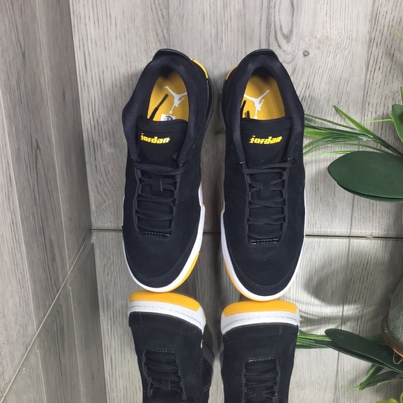 ❤️ Nike Jordan Big Fund black/white-universit gold - Picture 3 of 8